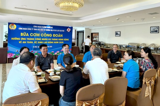 Công đoàn phường Nghĩa Đô thiết thực chăm lo người lao động