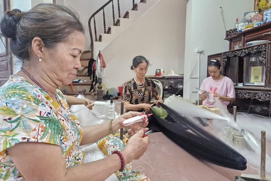 Xã Phú Xuyên: Giữ nghề đan lưới truyền thống, thúc đẩy phát triển kinh tế
