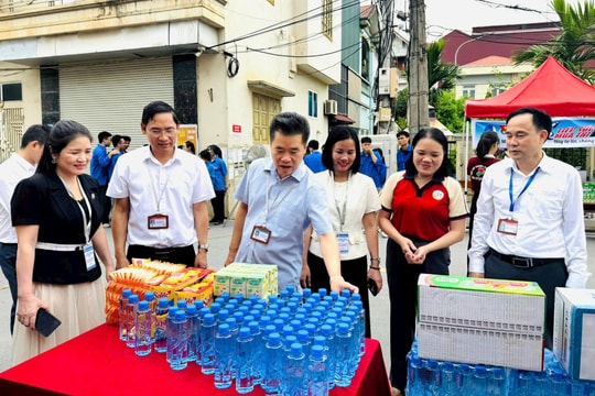 Xã Hát Môn: Ngày thi đầu tiên diễn ra an toàn, nghiêm túc, đúng quy chế