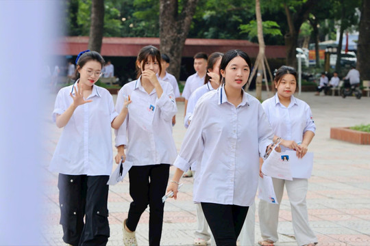12 thí sinh bị đình chỉ trong buổi thi ngữ văn - kỳ thi tốt nghiệp THPT