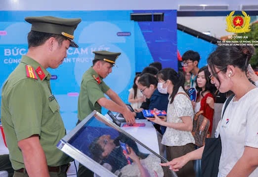Hàng chục nghìn người trải nghiệm “Bức tường an ninh mạng”