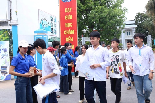 Kỳ thi tốt nghiệp THPT 2026 tại xã Bất Bạt diễn ra thành công, an toàn, nghiêm túc