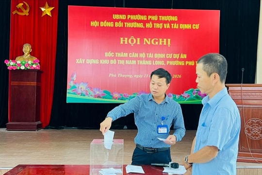 Phú Thượng: 12 hộ dân bốc thăm căn hộ tái định cư