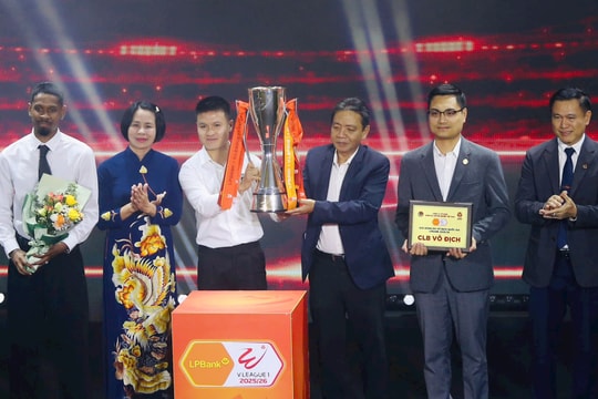 Câu lạc bộ Công an Hà Nội thắng lớn tại V-League Awards 2026