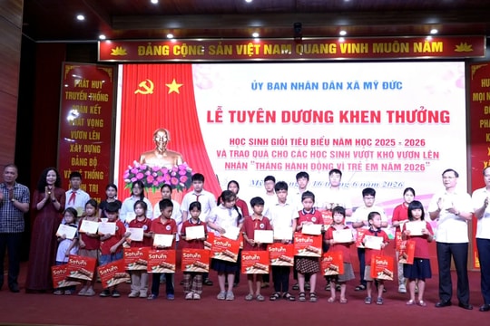 Xã Mỹ Đức: Khen thưởng học sinh giỏi tiêu biểu năm học 2025 - 2026