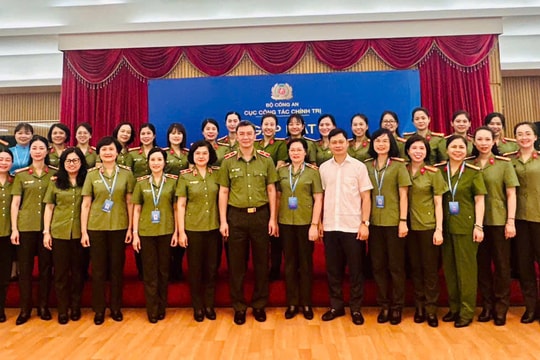 Phụ nữ Công an nhân dân tích cực đóng góp cho thành công của Đại hội Phụ nữ toàn quốc lần thứ XIV