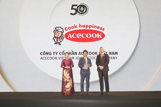 Acecook Việt Nam tiếp tục được vinh danh vào Top 50 doanh nghiệp phát triển bền vững tiêu biểu Việt Nam 2026 nhờ nỗ lực giảm thiểu rác thải