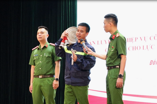 Đống Đa: 300 thành viên lực lượng dân phòng được trang bị kỹ năng PCCC