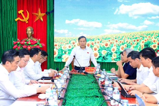 Chủ tịch UBND TP Hà Nội Vũ Đại Thắng trực tiếp tháo gỡ khó khăn cho các xã, phường Tùng Thiện, Sơn Tây, Đoài Phương