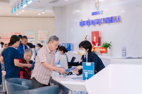 Phường Xuân Phương tổ chức khám sức khỏe miễn phí cho người có công