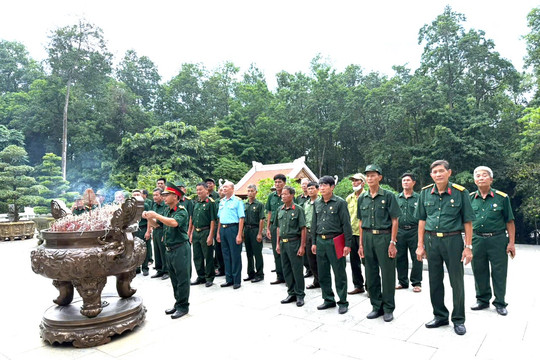 Cựu chiến binh Phúc Sơn báo công dâng Bác tại Khu Di tích K9