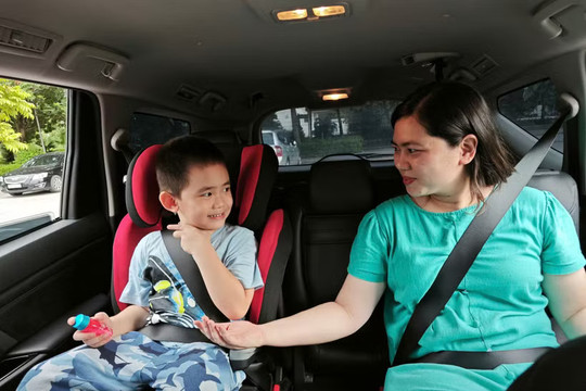 [Podcast] Tin tức ngày 21-6: Từ 1-7-2026, trẻ dưới 10 tuổi đi ô tô bắt buộc dùng ghế an toàn