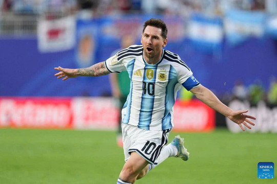 Messi lập cú đúp lịch sử, Argentina hiên ngang vào vòng knock-out World Cup 2026