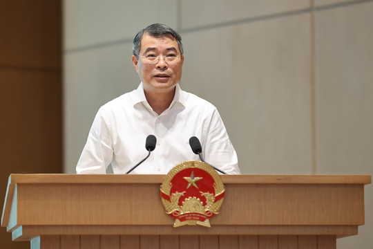 Thủ tướng Lê Minh Hưng: Tập trung nguồn lực cho sản phẩm chiến lược có khả năng dẫn dắt