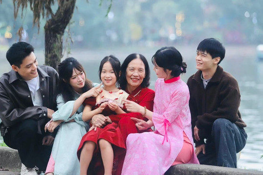 Kỷ niệm 25 năm Ngày Gia đình Việt Nam: Tôn vinh những mái ấm tiêu biểu của Thủ đô