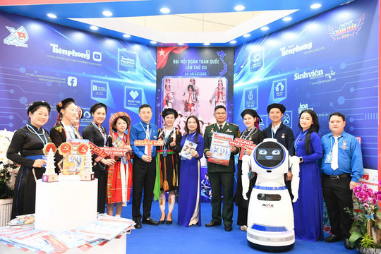 "Chuyến tàu tiến vào kỷ nguyên mới" chào mừng Đại hội đại biểu Đoàn TNCS Hồ Chí Minh toàn quốc lần thứ XIII