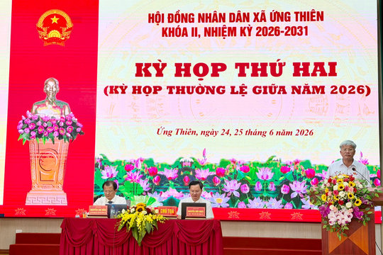 Sắp xếp thôn, tháo gỡ điểm nghẽn đầu tư công và đất đai ở Ứng Thiên