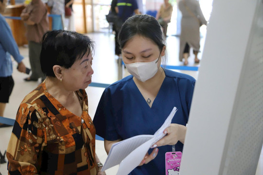 Sẵn sàng tạo bước chuyển mạnh trong chính sách bảo hiểm y tế