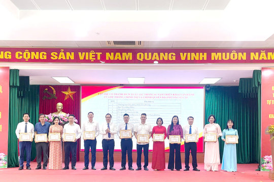 Phường Đông Ngạc khơi thông “điểm nghẽn”, vững bước mô hình mới sau 1 năm vận hành