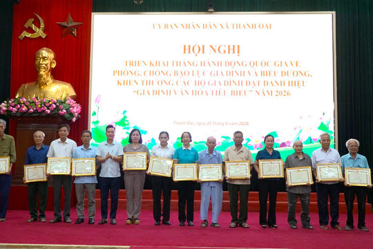 Xã Thanh Oai biểu dương 27 “Gia đình văn hóa tiêu biểu”