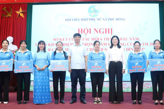 Hội Liên hiệp Phụ nữ xã Phù Đổng ra mắt mô hình “Chi hội số”, “Gia đình số”