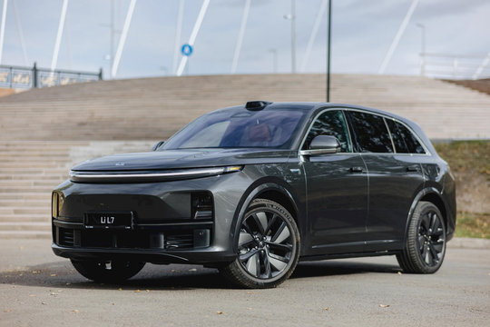 Xe điện Trung Quốc Li Auto và Forthing sắp gia nhập Việt Nam