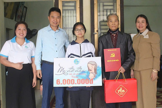 Xã Phú Xuyên: Lan tỏa chương trình “Mẹ đỡ đầu”, kết nối yêu thương