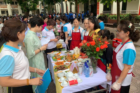 Phường Ba Đình tôn vinh 89 gia đình văn hóa tiêu biểu