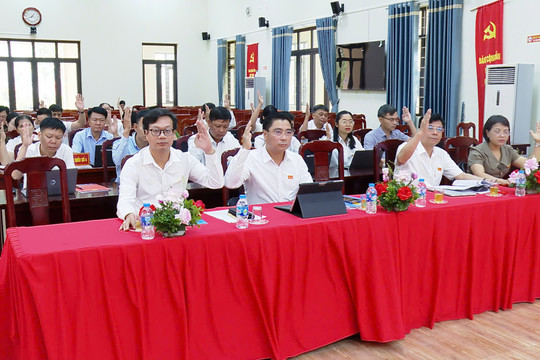 HĐND xã Ứng Hòa thông qua đề án sắp xếp thôn với sự đồng thuận rất cao