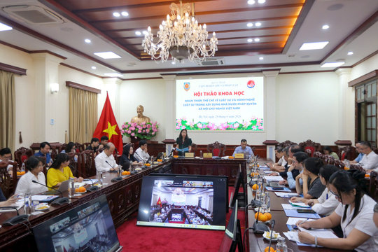 Hoàn thiện thể chế về luật sư và hành nghề luật sư