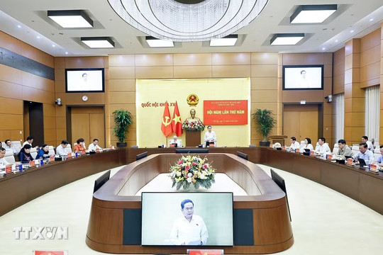 Chủ tịch Quốc hội Trần Thanh Mẫn: Tiếp tục thể hiện vai trò trung tâm trong thể chế hóa chủ trương của Đảng