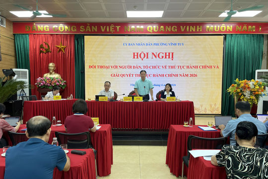 Phường Vĩnh Tuy: Đối thoại với người dân, nâng cao chất lượng giải quyết thủ tục hành chính