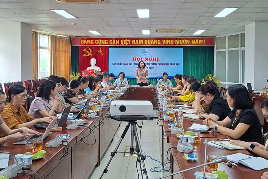 Ban Chấp hành Hội LHPN thành phố Hà Nội khóa XVII tổ chức kỳ họp lần thứ 3