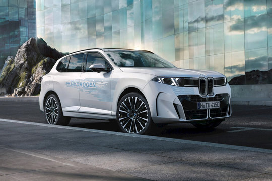 BMW X5 thế hệ mới đánh dấu bước tiến của xe điện sử dụng nhiên liệu hydro