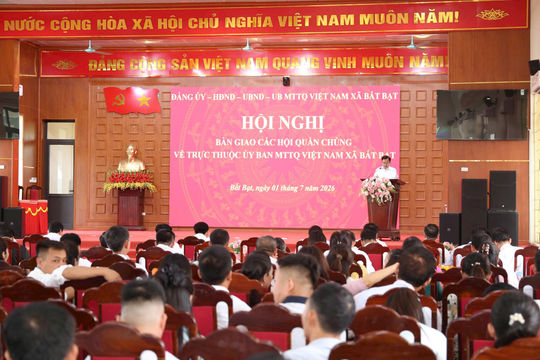 Xã Bất Bạt: Chuyển giao 9 tổ chức hội về trực thuộc Ủy ban MTTQ Việt Nam xã