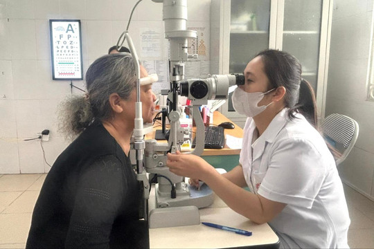 Từ hôm nay (1-7): Người tham gia BHYT được hưởng nhiều quyền lợi mới