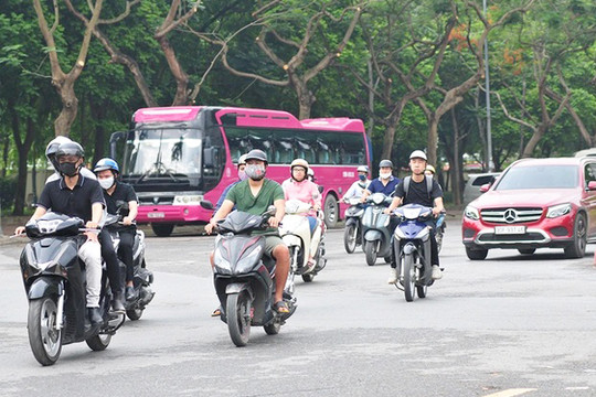 Bắc Bộ ngày nắng gián đoạn và có mưa rào rải rác