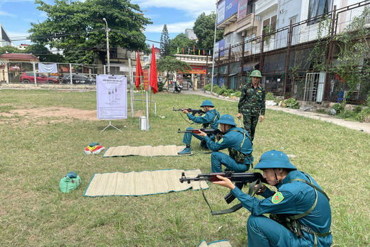 Phường Dương Nội xây dựng thế trận quốc phòng vững chắc từ cơ sở