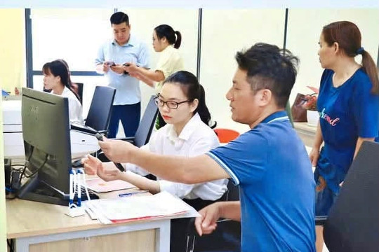 Phú Xuyên sau 01 năm đổi mới mô hình quản trị: Chuyển dịch vì mục tiêu phục vụ nhân dân Kỳ 2: Quả ngọt kinh tế từ tư duy quản trị mạnh mẽ