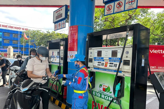 Cung ứng gần 14,7 triệu m³ xăng dầu trong nửa đầu năm