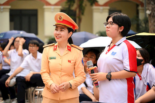 Cục CSGT lên tiếng về thông tin "người từ 16 tuổi đến dưới 18 tuổi đi mọi loại xe máy đều bị phạt"
