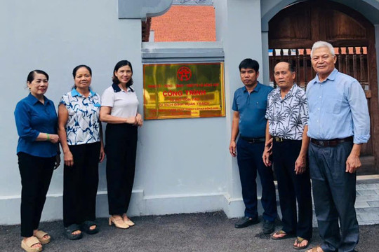 Đảng viên hưu trí xã Đông Anh góp sức đẩy nhanh giải phóng mặt bằng