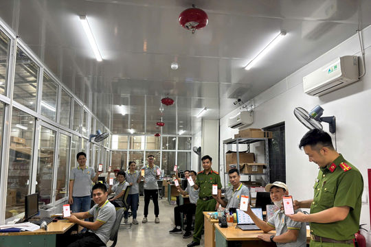 Tuyên truyền, hướng dẫn cài đặt ứng dụng “Báo cháy 114” cho doanh nghiệp