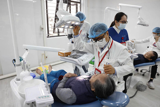 Đưa dịch vụ y tế đến từng người dân Thủ đô