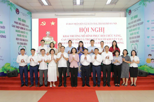 Khai trương Mô hình phục hồi chức năng dựa vào cộng đồng đầu tiên của thành phố: Đưa dịch vụ chuyên sâu về tận y tế cơ sở