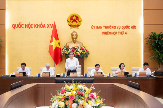 Ủy ban Thường vụ Quốc hội xem xét 25 dự án luật, nghị quyết tại phiên họp thứ 5