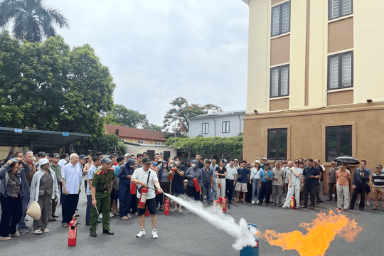 Tăng cường lá chắn phòng hỏa từ mỗi hộ gia đình và doanh nghiệp