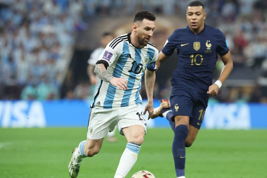 Messi và Mbappe: Cuộc đua vượt khỏi những bàn thắng