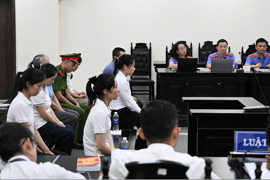 Mở lại phiên xử vợ chồng giám đốc sản xuất thực phẩm giả, che giấu 190 tỷ doanh thu