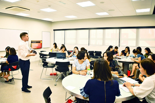 Đào tạo, bồi dưỡng, nâng cao chất lượng đội ngũ cán bộ quản lý, giáo viên